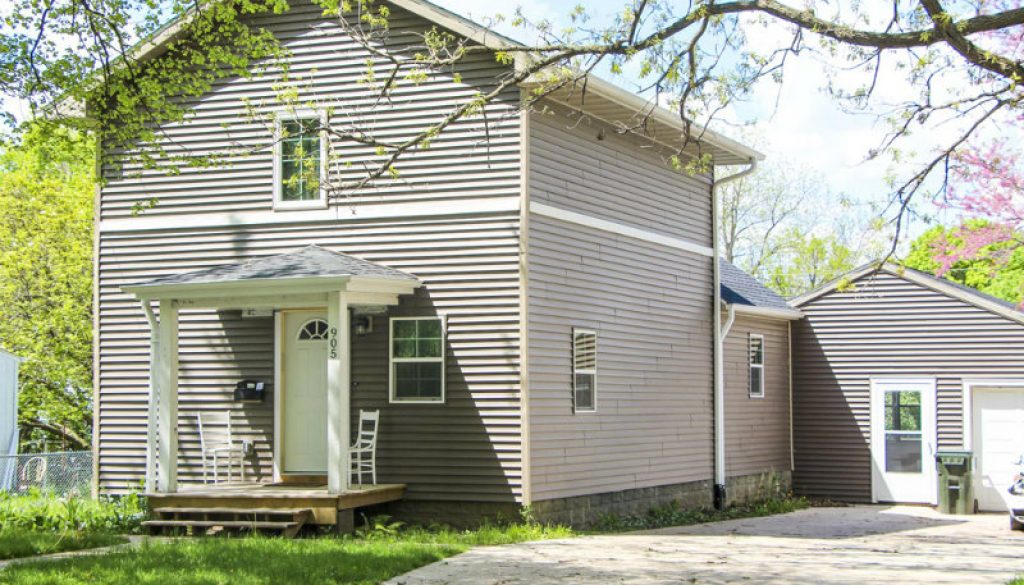 1463775453_1-ERP-Rental-Properties-Iowa-City-905-Webster-Home-Exterior-2 1463775453_1-ERP-Rental-Properties-Iowa-City-905-Webster-Home-Exterior-2